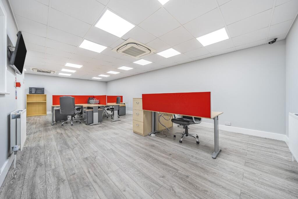 Additional property image - Oyo Business Units, Crabtree Manorway North, Belvedere, Kent, DA17