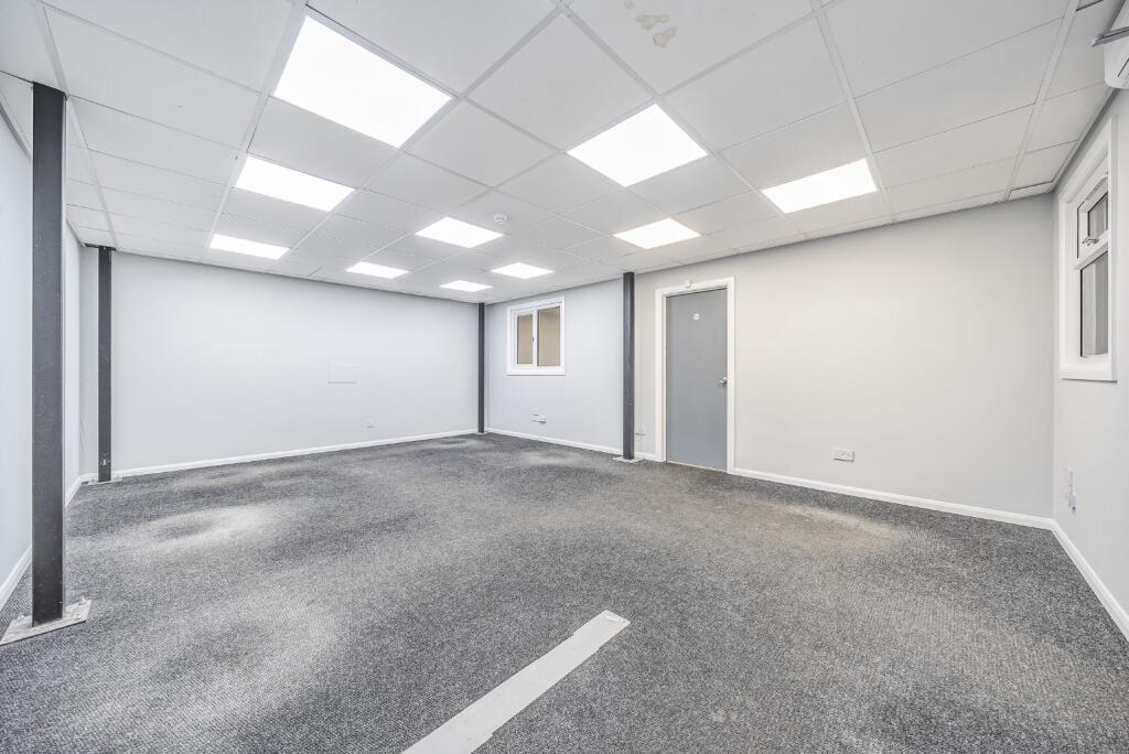 Additional property image - Oyo Business Units, Crabtree Manorway North, Belvedere, Kent, DA17
