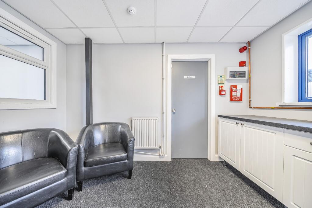 Additional property image - Oyo Business Units, Crabtree Manorway North, Belvedere, Kent, DA17