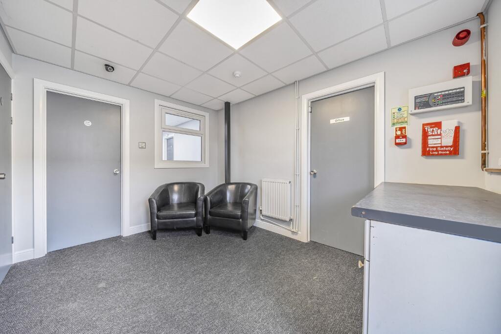 Additional property image - Oyo Business Units, Crabtree Manorway North, Belvedere, Kent, DA17