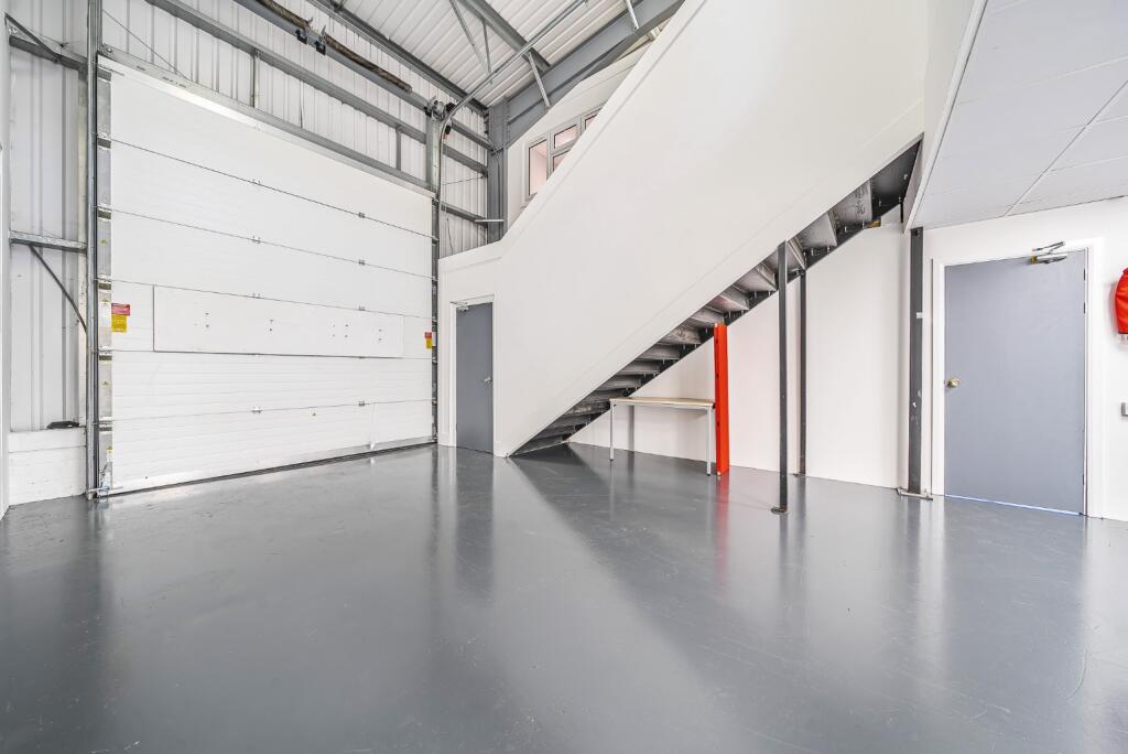 Additional property image - Oyo Business Units, Crabtree Manorway North, Belvedere, Kent, DA17