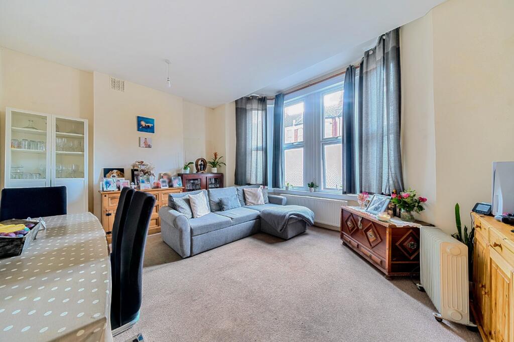 Main image of property: Harpenden Road, London, SE27