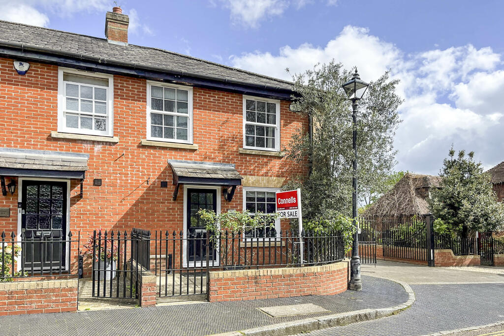 2 bedroom end of terrace house for sale in Swan Street, West Malling, ME19