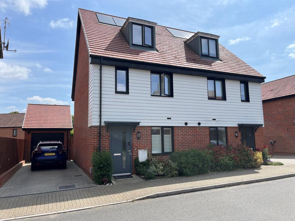 Main image of property: Hawley Drive, Leybourne, West Malling