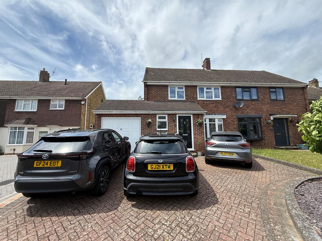 Main image of property: Hornbeam Close, Larkfield, Aylesford