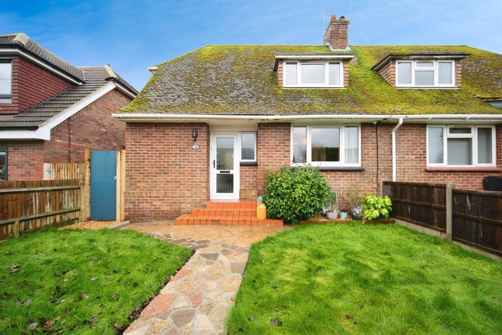 Main image of property: Bishops Close, Nettlestead, Maidstone