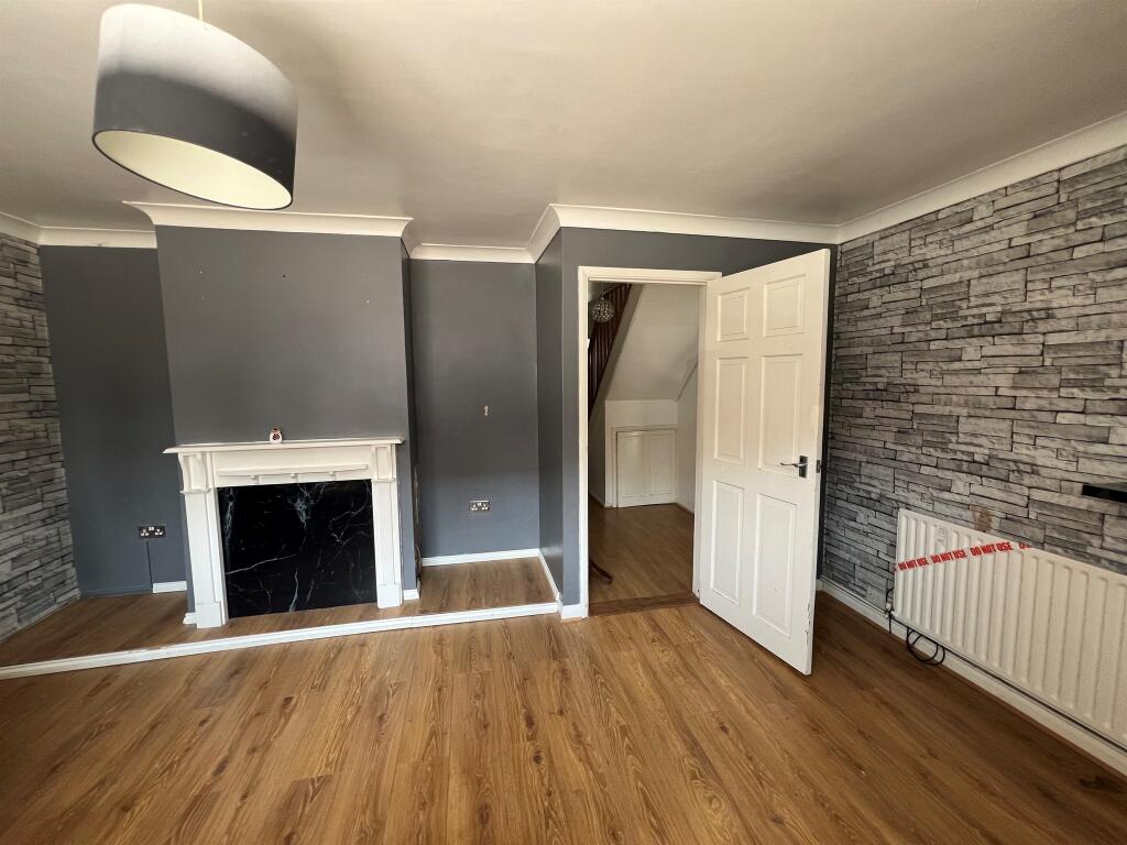 Main image of property: Hollingbourne Road, Gillingham