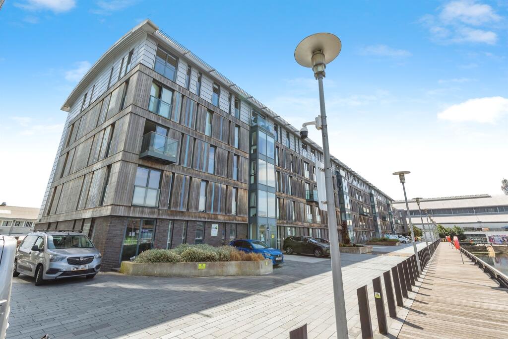 Main image of property: Dock Head Road, Chatham