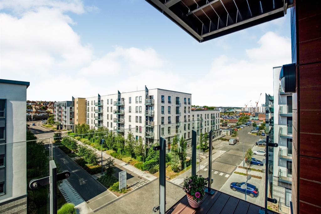 2 bedroom apartment for sale in 38 Admiralty Court, Ocean Drive, Gillingham, Gillingham, ME7