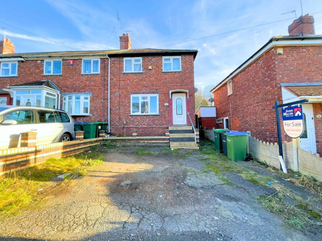 3 bedroom end of terrace house for sale in Hazelbeech Road, West