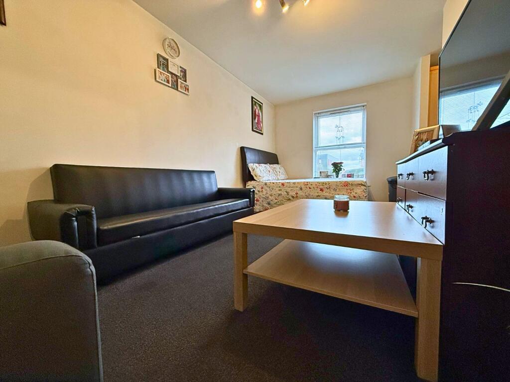 Additional property image - Creed Way, West Bromwich, B70 9JT