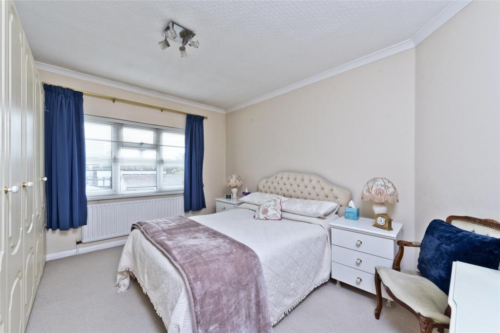 3 bedroom semidetached house for sale in Red Lion Road, Surbiton, KT6