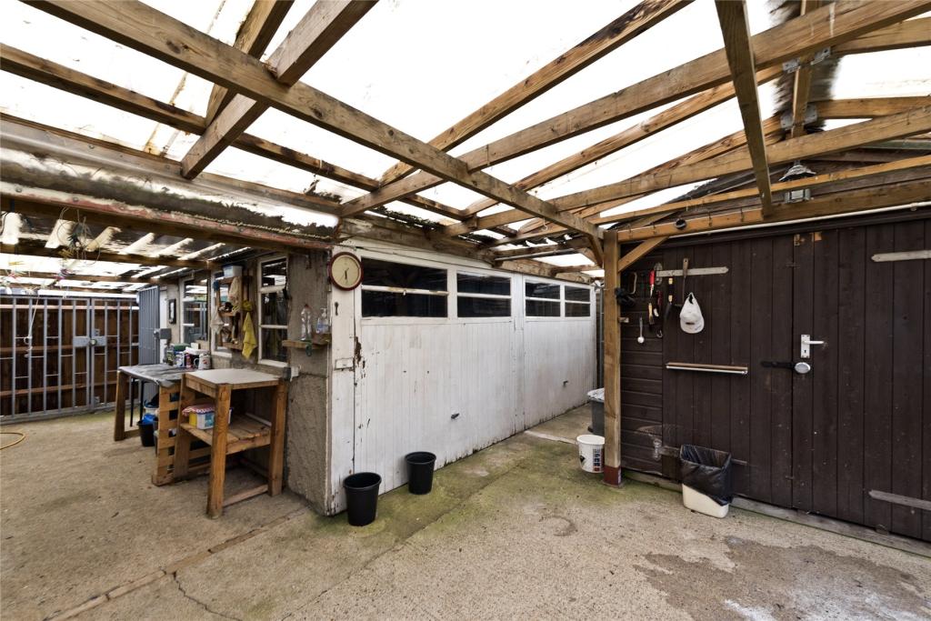 3 bedroom semidetached house for sale in Red Lion Road, Surbiton, KT6