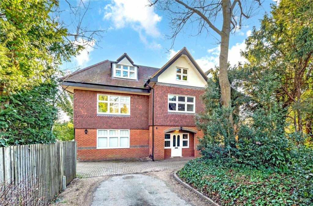 2 bedroom flat for sale in Langley Avenue, Langley Avenue, Surbiton, KT6