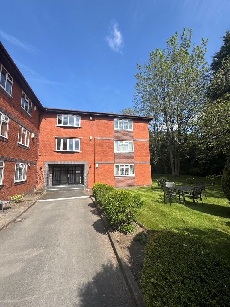 Main image of property: Woodbourne Court, Woodbourne Road, M33 3TT