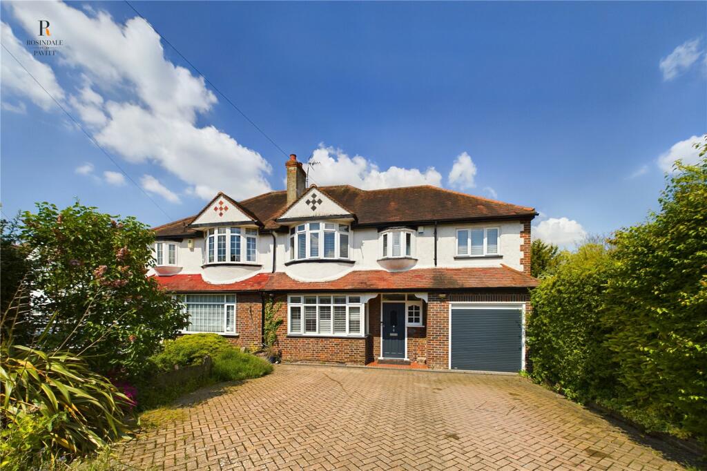 4 bedroom semidetached house for sale in East Drive, Carshalton