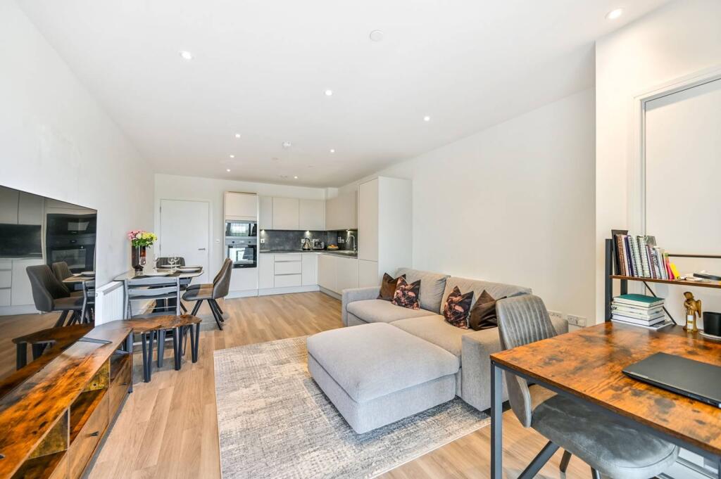 Main image of property: Selbourne Avenue, Hounslow, TW3