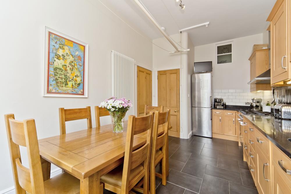 2 Bedroom Flat For Sale In 13 2f2 Comely Bank Terrace Stockbridge Eh4 1at Eh4