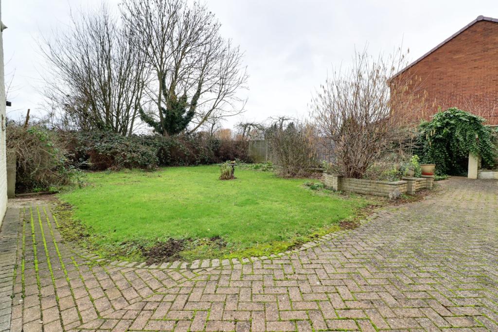 4 bedroom detached house for sale in Haxey Lane, Haxey, Doncaster, DN9