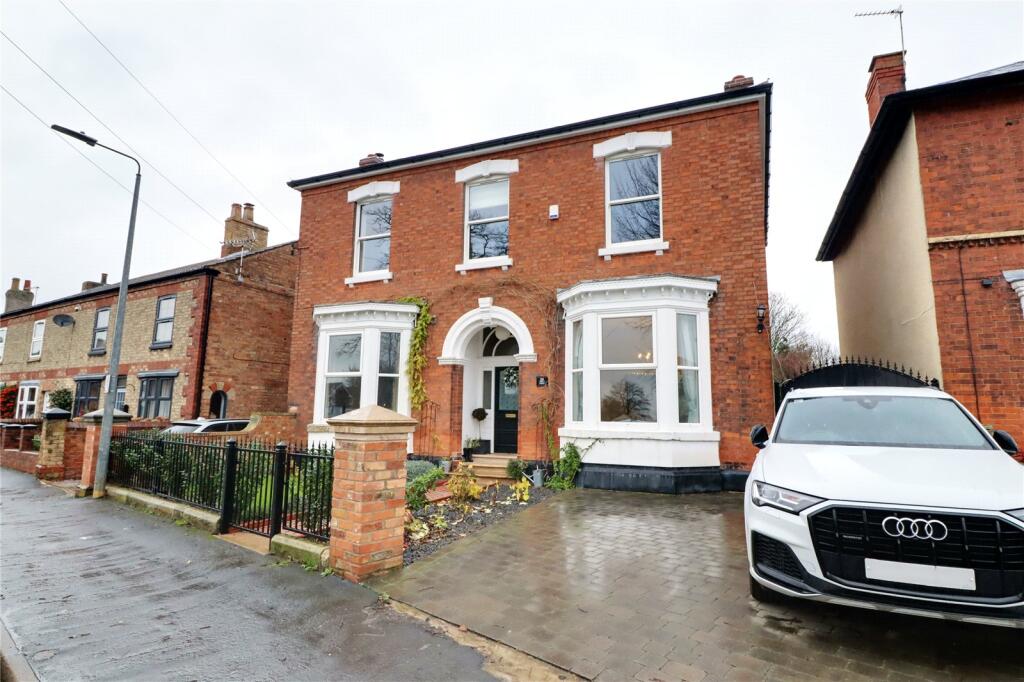 Main image of property: High Street, Owston Ferry, Lincolnshire, DN9