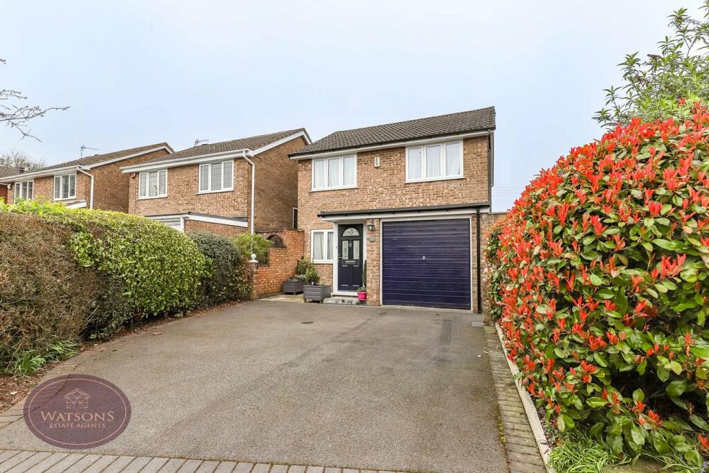 3 bedroom detached house for sale in Carman Close, Watnall, Nottingham