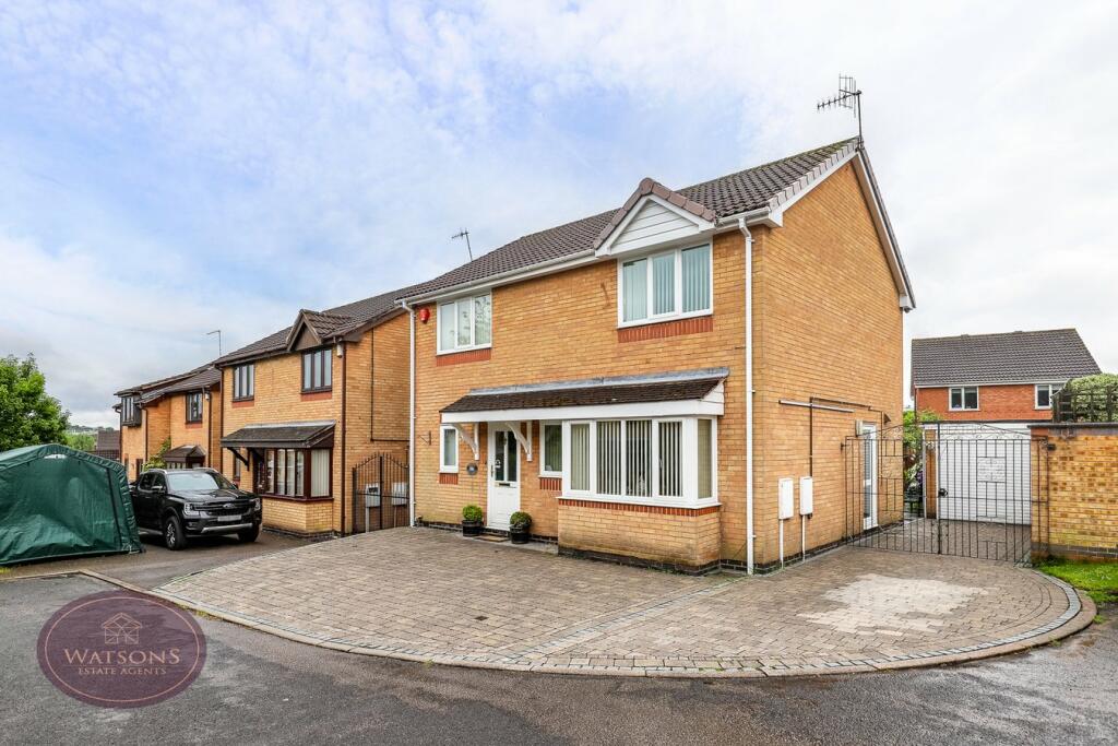 4 bedroom detached house for sale in The Heath, Giltbrook, Nottingham, NG16