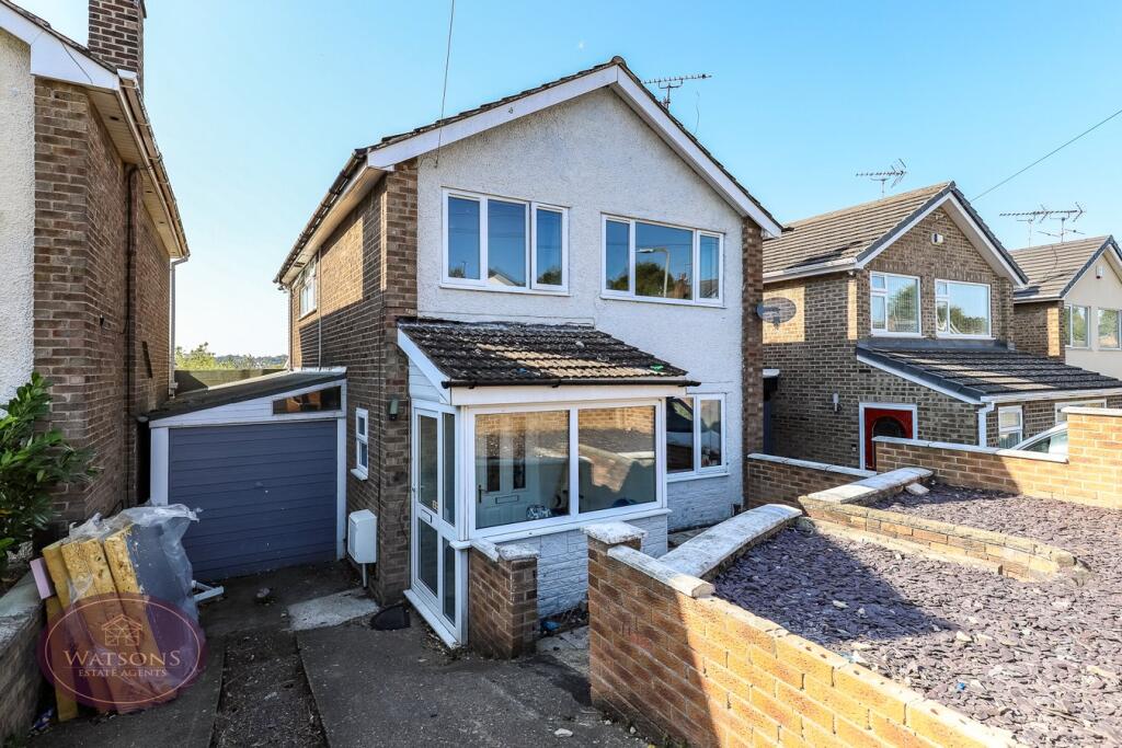 5 bedroom detached house