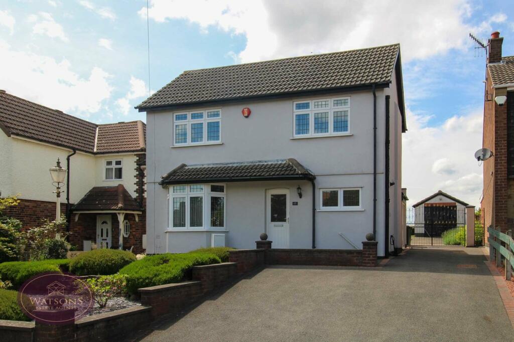 3 bedroom detached house for sale in Moorgreen, Newthorpe, Nottingham, NG16