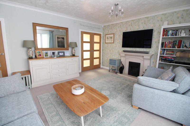 3 bedroom detached bungalow for sale in Merlin Drive, Sandy, SG19