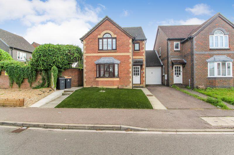 3 bedroom link detached house for sale in Road, Bedford, MK41