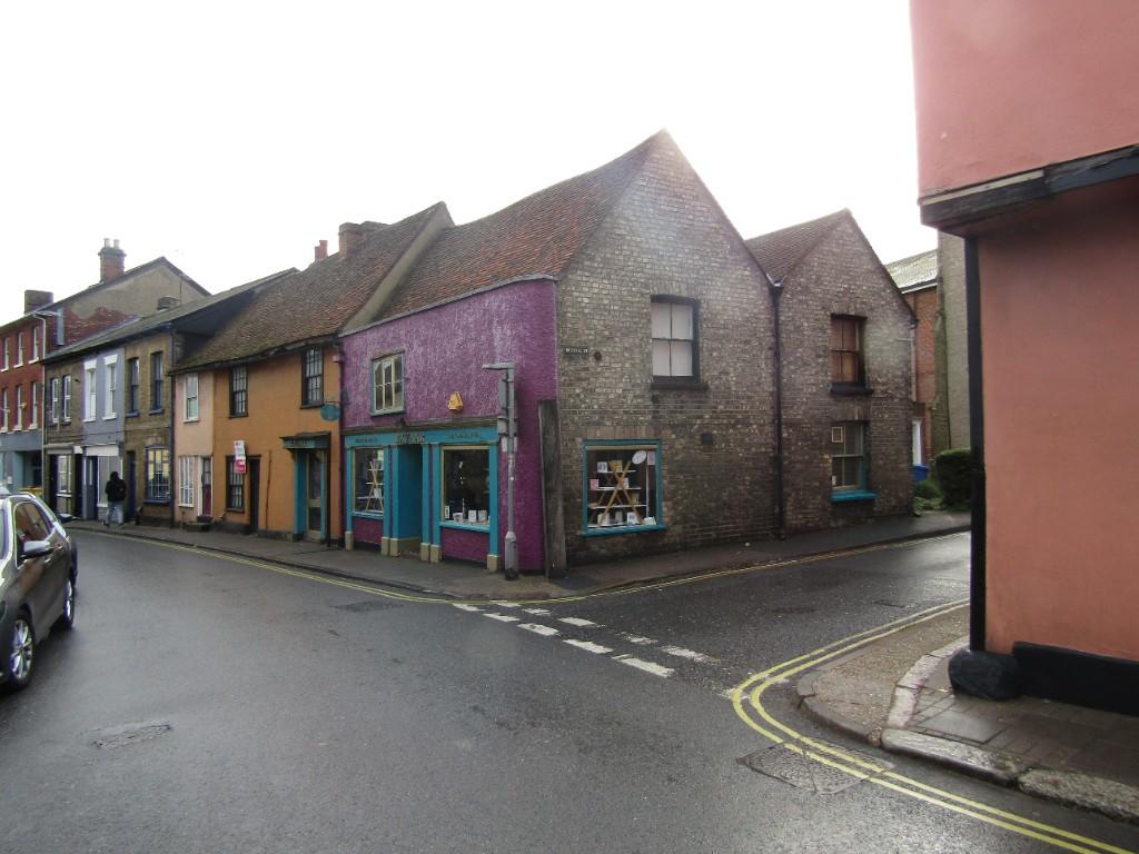 Outoftown retail property to lease in Gainsborough Street, Sudbury