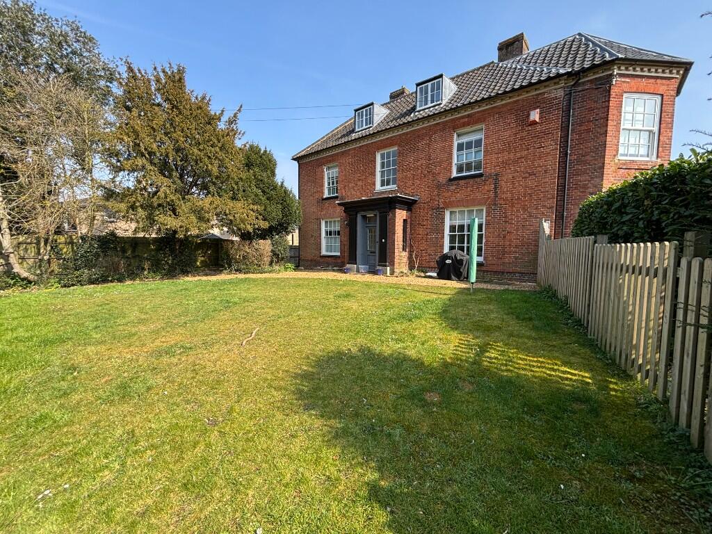 Main image of property: Flat 2, London Road, Beccles, Suffolk, NR34