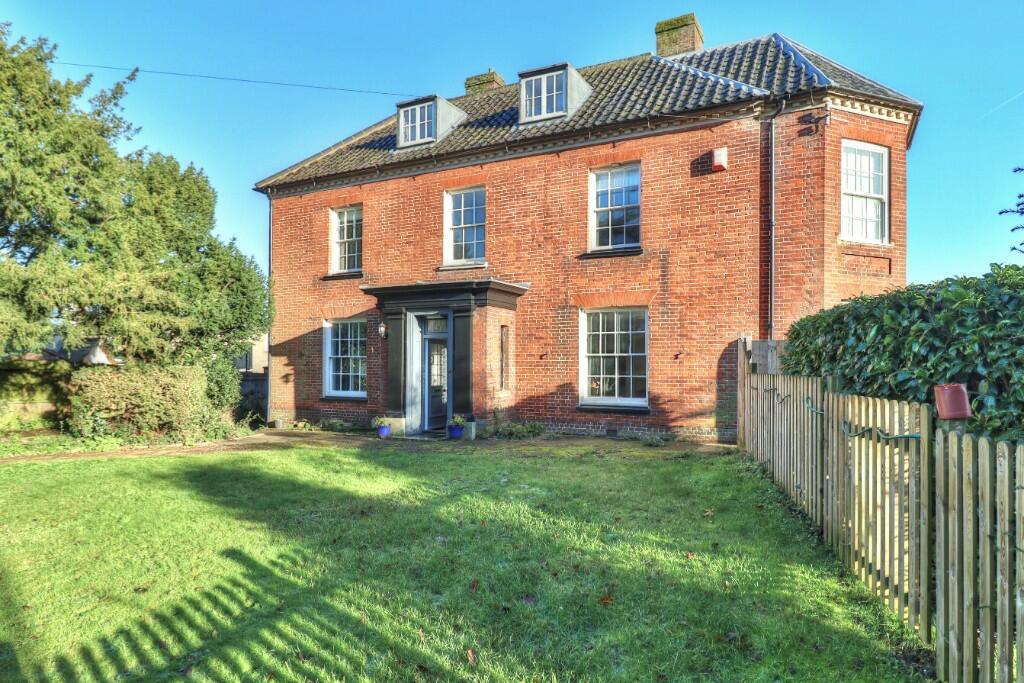 Main image of property: Flat 3, London Road, Beccles, Suffolk, NR34