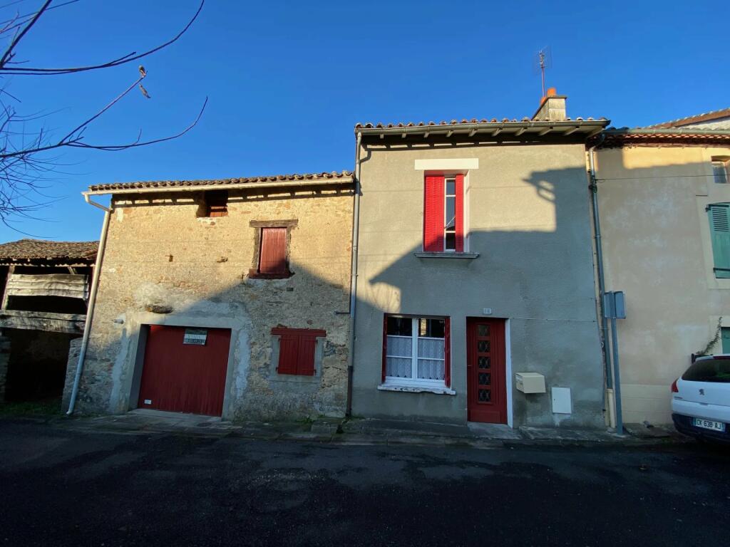 2 bedroom house for sale in Limousin, HauteVienne, Bellac, France