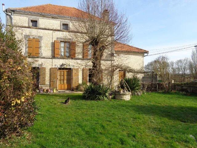 Main image of property: Poitou-Charentes, Charente, Longré