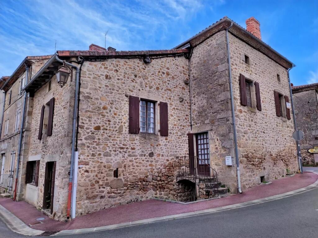 Main image of property: Aquitaine, Dordogne, Champniers-et-Reilhac