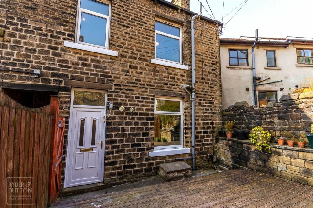 2 bedroom terraced house for sale in Baker Street, Oakes, Huddersfield, West Yorkshire, HD3