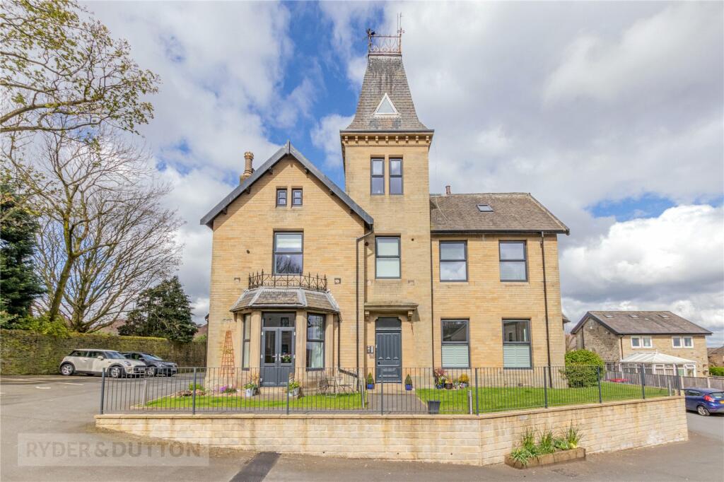 2 bedroom apartment for sale in Cromwell Close, Brighouse, West