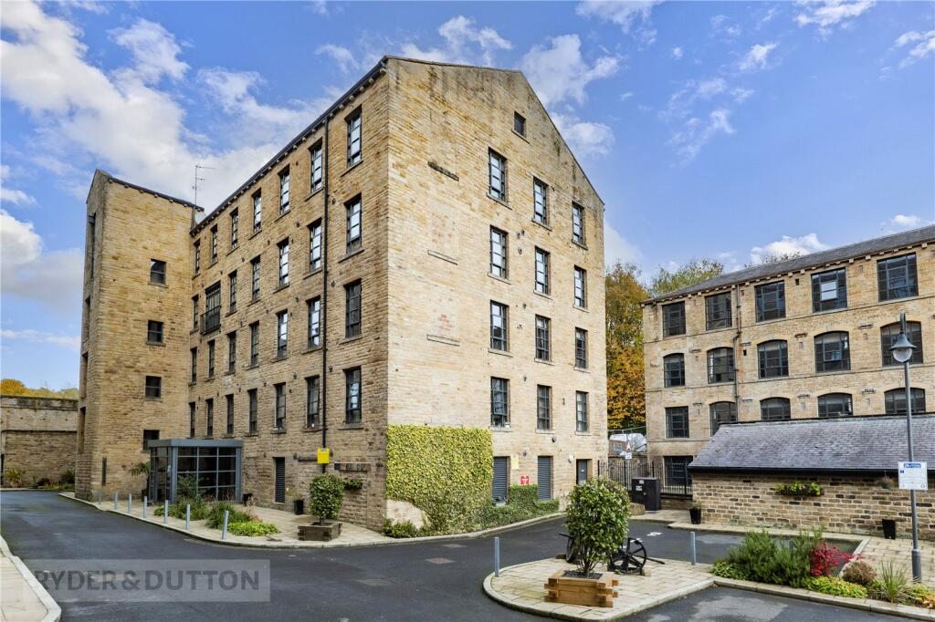 Main image of property: Stoney Lane, Longwood, Huddersfield, West Yorkshire, HD3