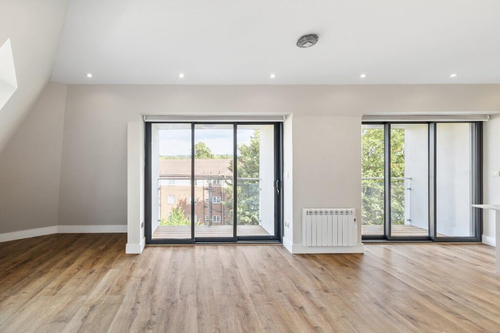 Main image of property: Brent Street, London, NW4