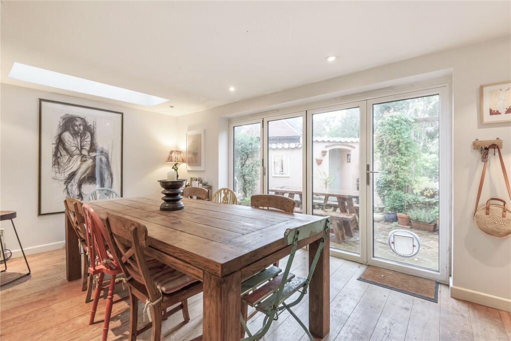 3 bedroom house for sale in Wey Hill, Haslemere, Surrey, GU27