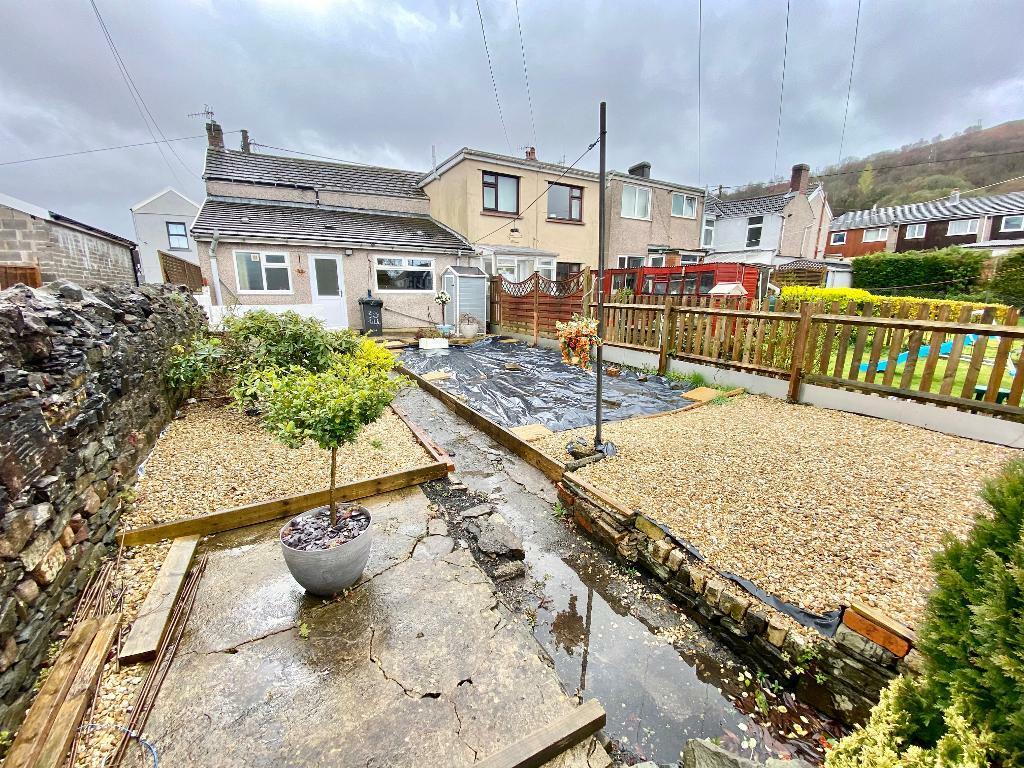 2 bedroom end of terrace house for sale in Hill Street, Aberaman