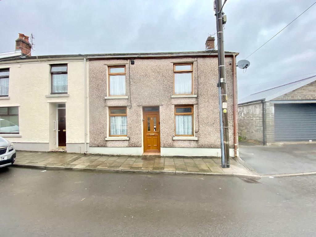 2 bedroom end of terrace house for sale in Hill Street, Aberaman