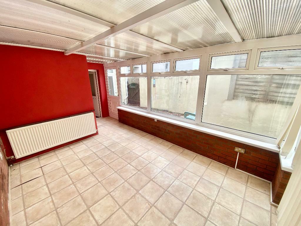 5 bedroom terraced house for sale in Lewis Street, Aberaman, Aberdare