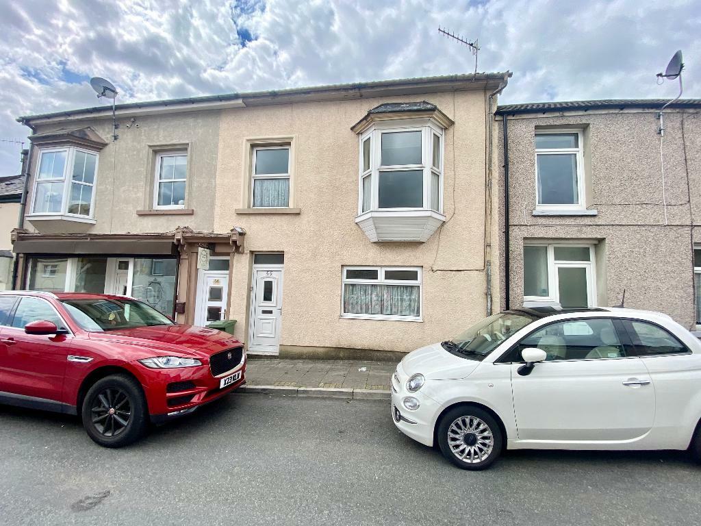 5 bedroom terraced house for sale in Lewis Street, Aberaman, Aberdare
