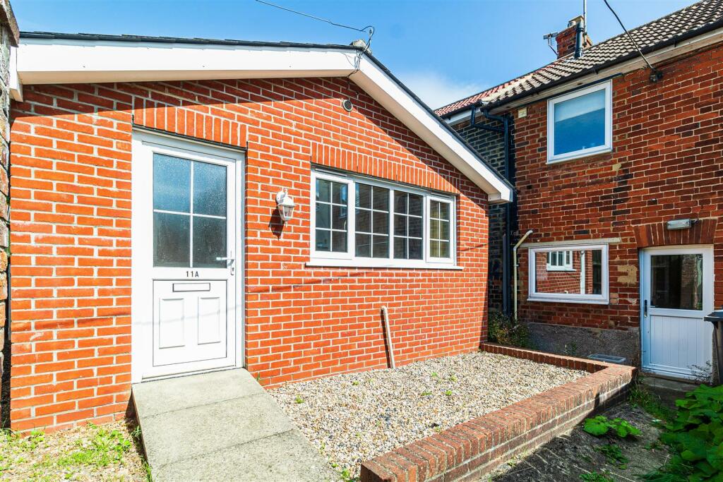 1 bedroom detached bungalow for sale in Crowland Road, Haverhill, CB9