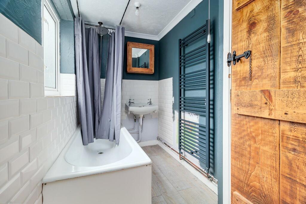 Additional property image - Hamlet Road, Haverhill