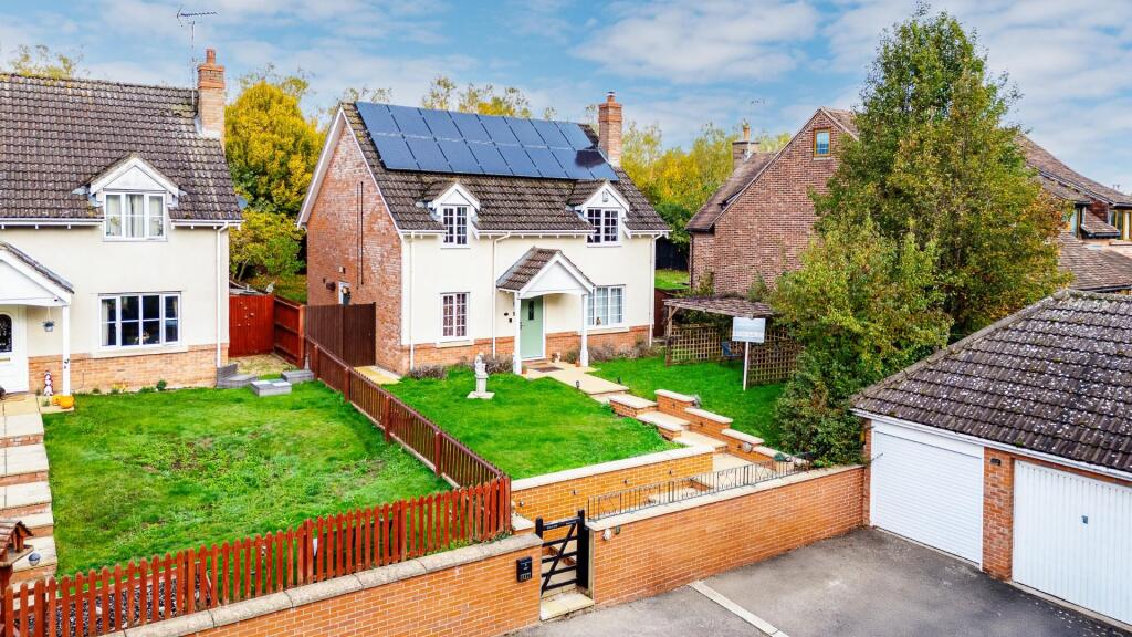 Main image of property: Hanchett End, Haverhill