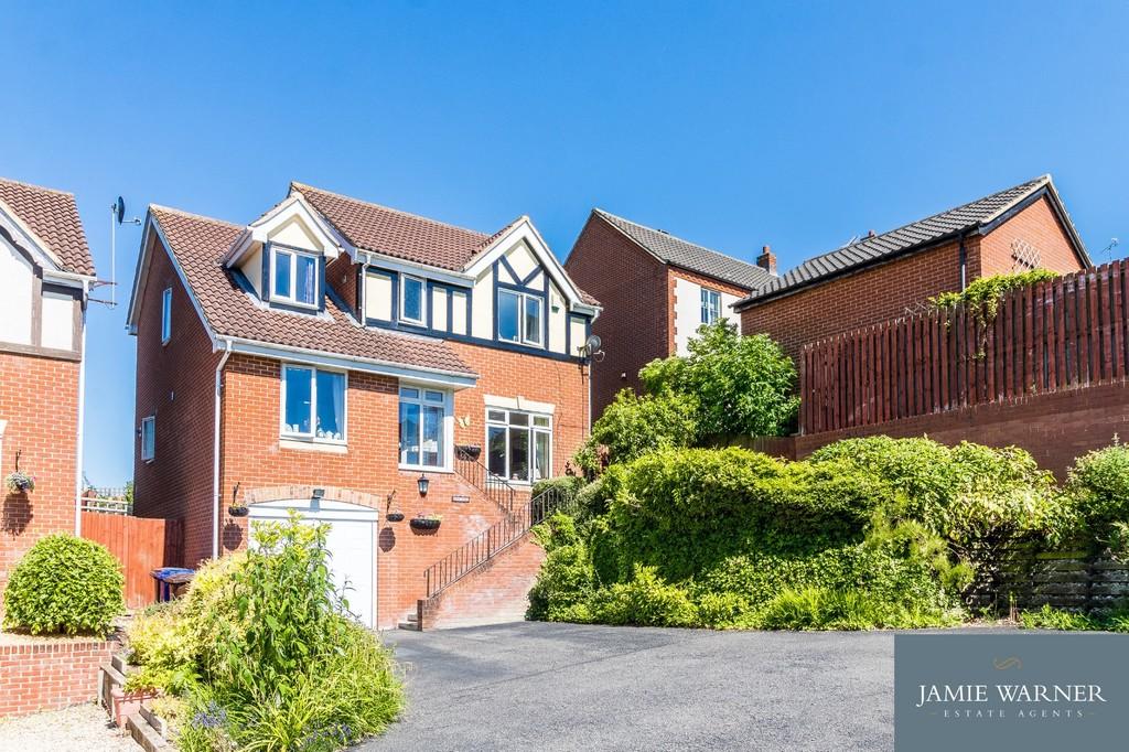 4 bedroom detached house for sale in Howard Close, Haverhill, CB9