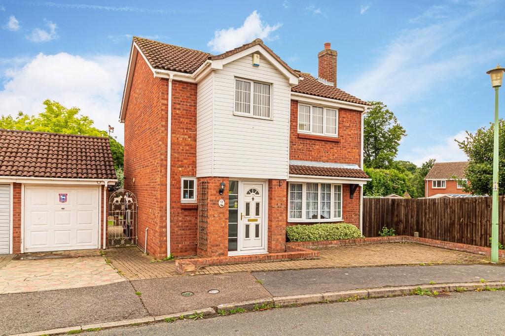 4 bedroom detached house for sale in Minerva Close, Haverhill, CB9